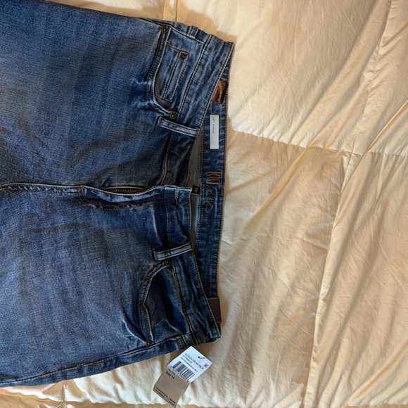 Kut from the Kloth size 14 boyfriend jeans - Picture 3 of 7